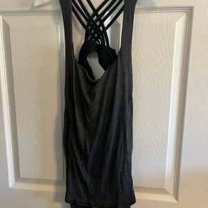 Lululemon top size 6